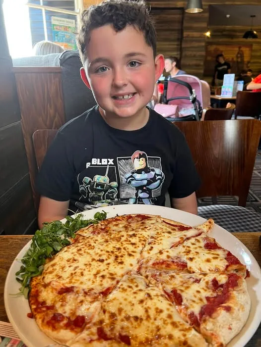 Wetherspoons popular 8” Big Cheese Pizza