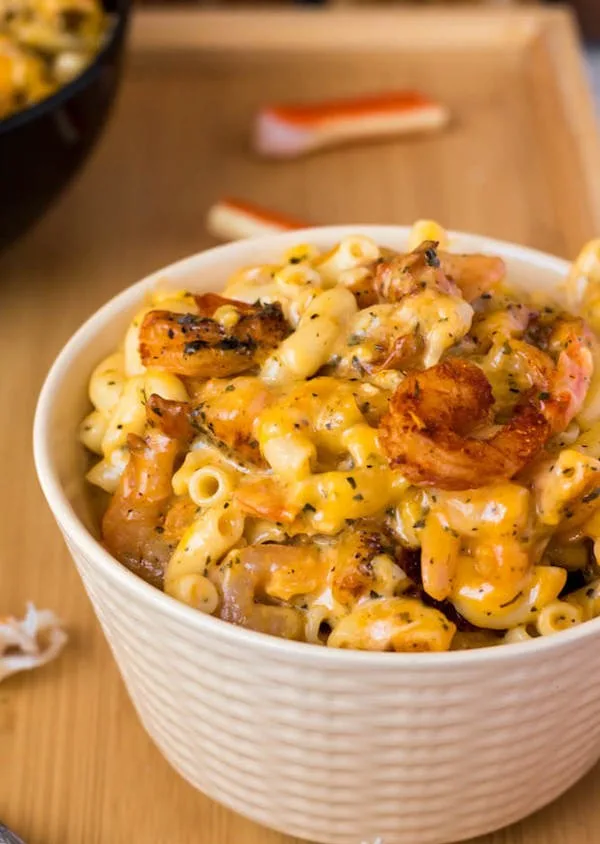 Cajun Shrimp and Crab Mac and Cheese Recipe