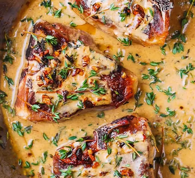 Lamb Chops with Mustard Thyme Sauce Recipe