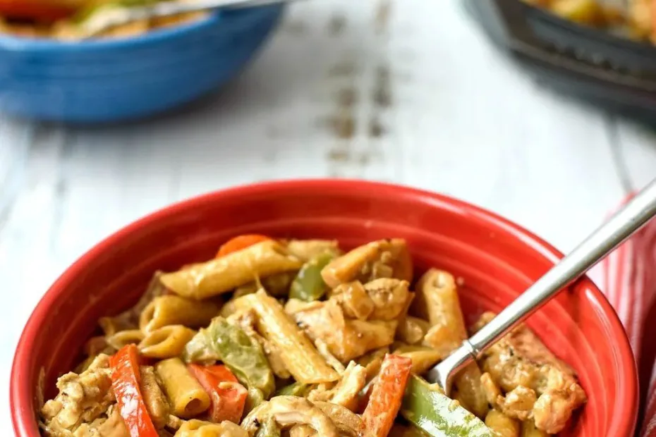 chicken and peppers in white sauce
