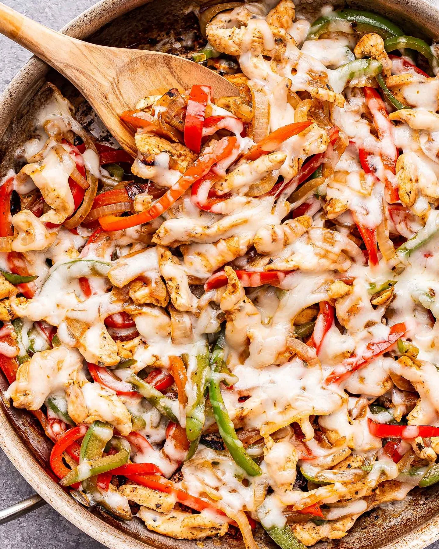 chicken cheesesteak skillet
