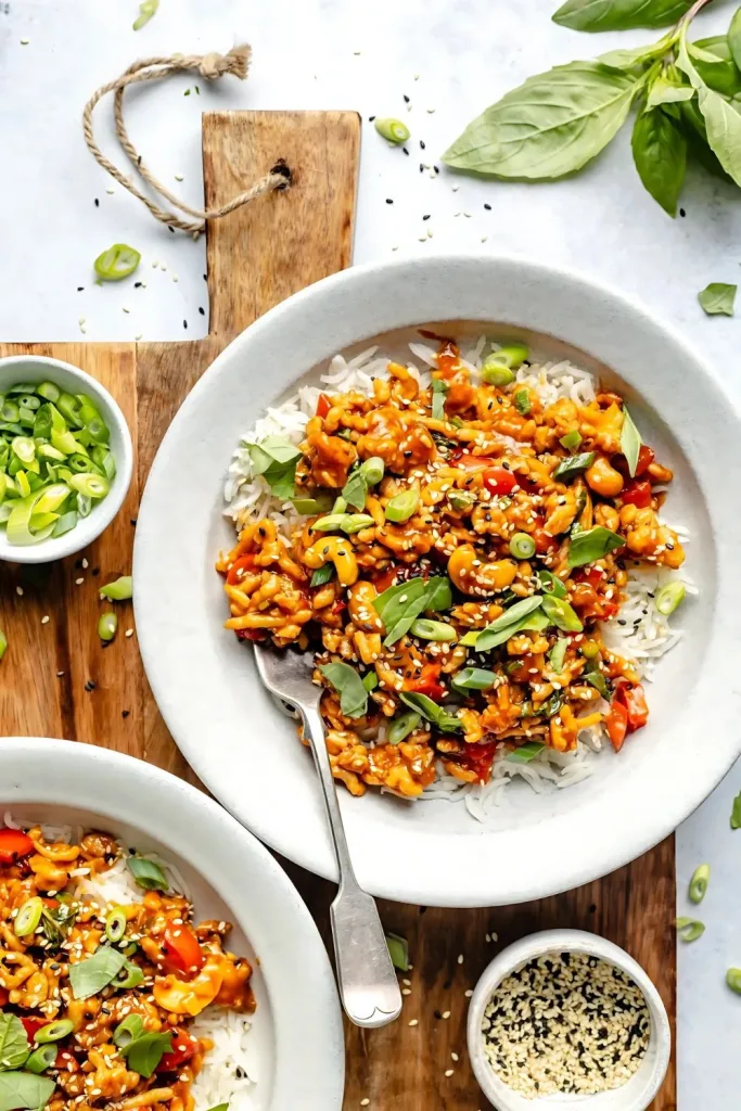 sweet and spicy gochujang chicken bowls