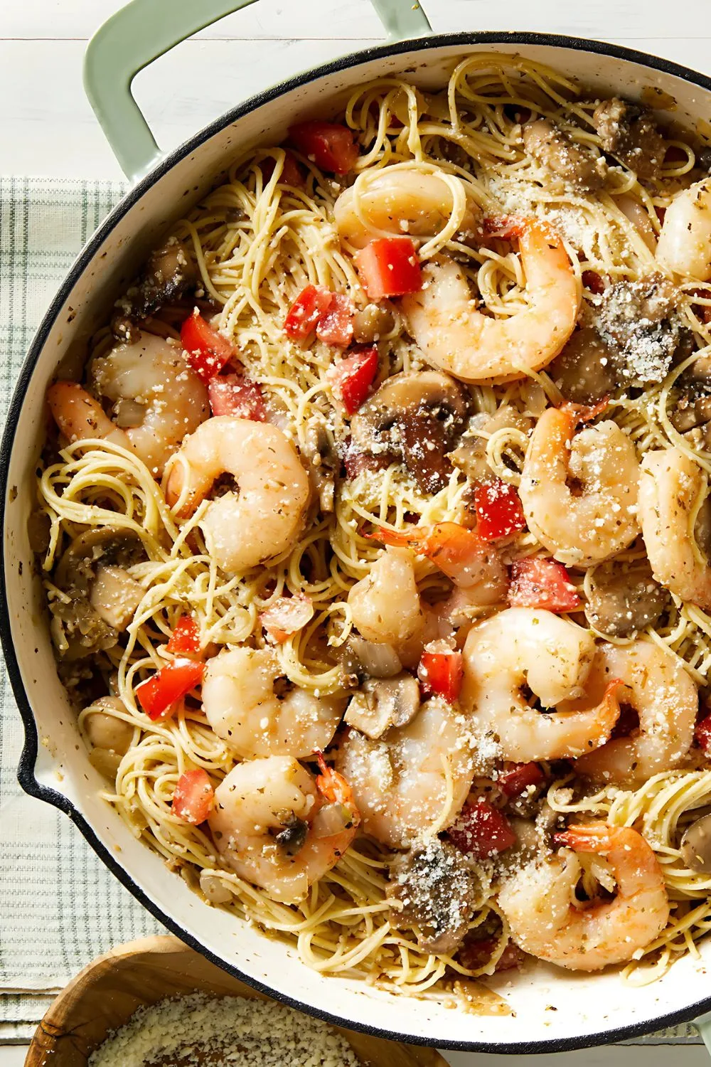 Mushroom Garlic Shrimp Pasta