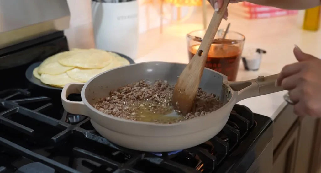 Prepare the Rich Birria Meat
