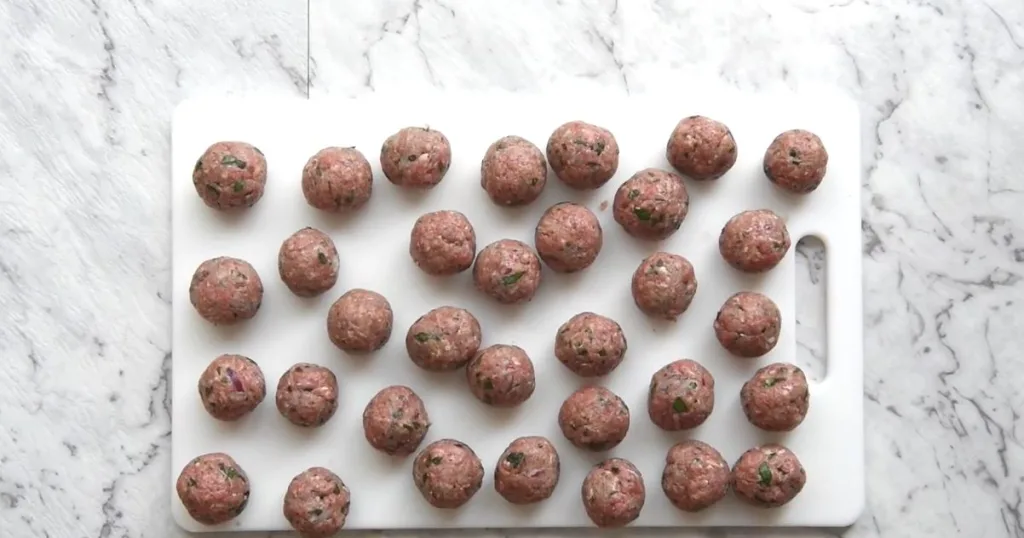 Shape the Meatballs