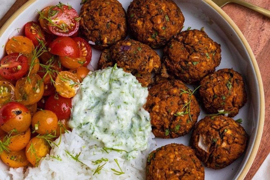 Baked Greek Lentil Meatballs with Tzatziki Recipe